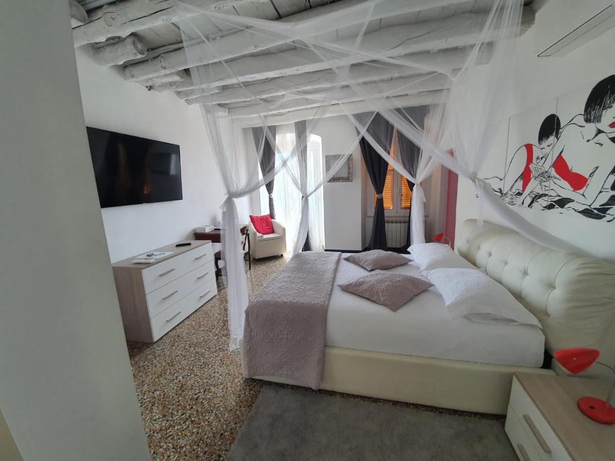 Varazze Suite Sauna E Hammam Екстериор снимка